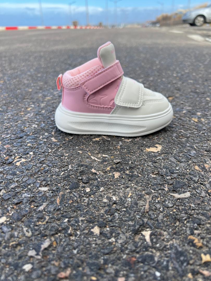 Le Lapin rose |  🐆👟